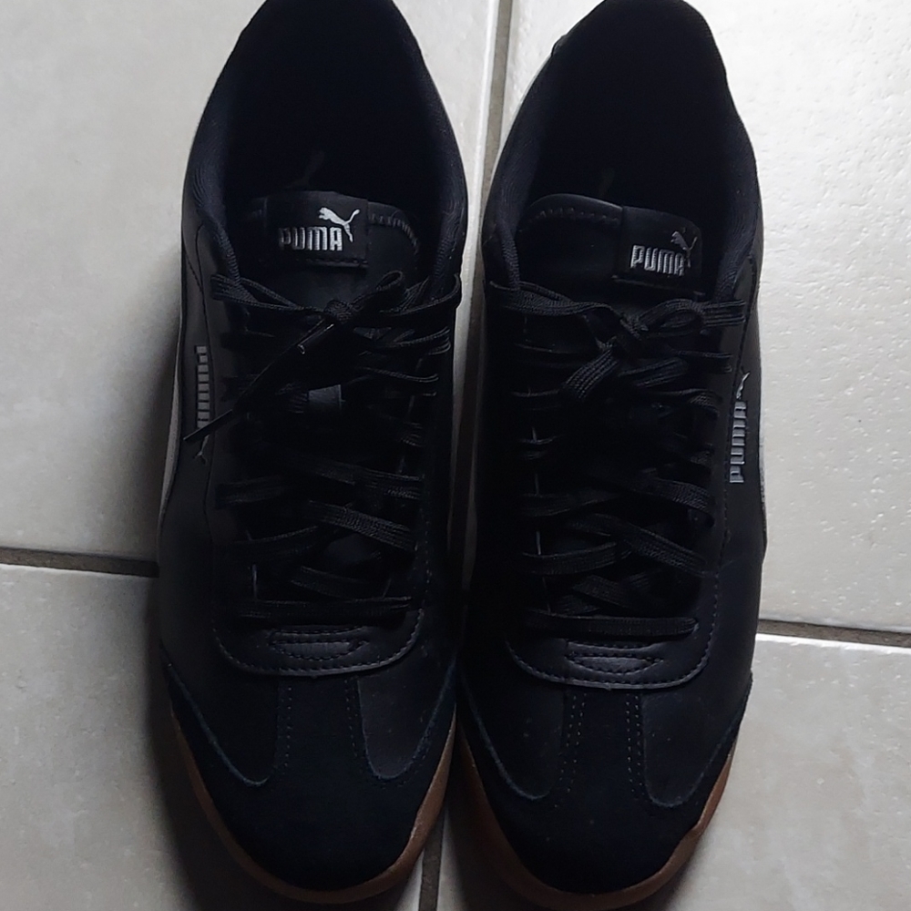 Puma sneakers
